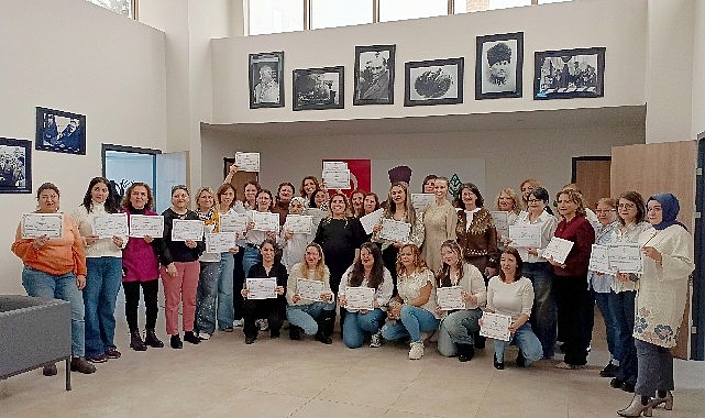&Ccedil;ankaya Evi Meslek Edindirme Eğitiminde 40 Kursiyere Sertifika