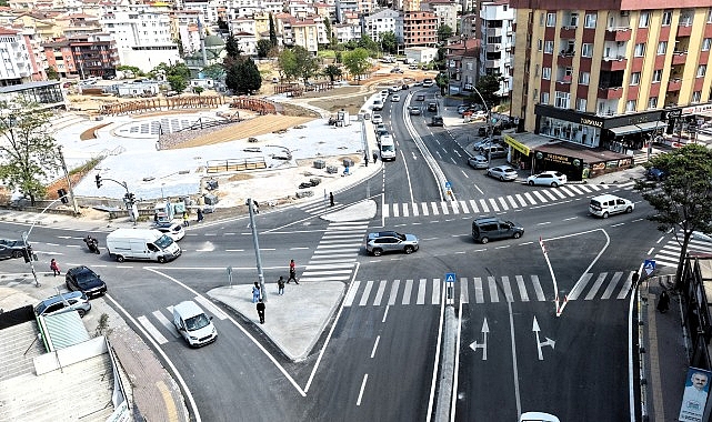 &Ccedil;ayırova&rsquo;daki kavşakta B&uuml;y&uuml;kşehir imzası