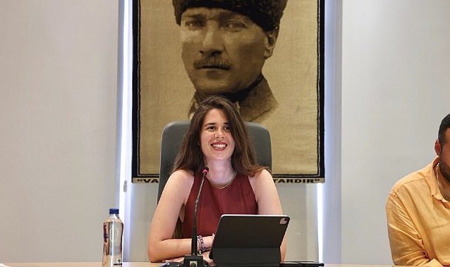 &Ccedil;eşme Belediye Meclisi Eyl&uuml;l Ayı Toplantısı Ger&ccedil;ekleşti