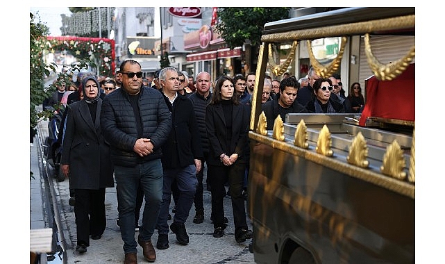 &Ccedil;eşme efsane başkanını uğurladı
