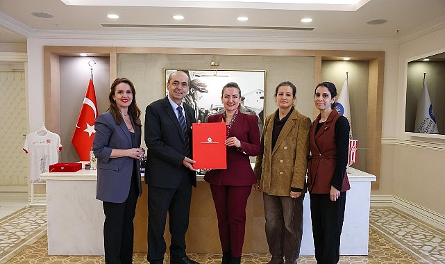 &Ccedil;evre Dostu &Ccedil;ift&ccedil;i Kartı Projesi Gazipaşa&rsquo;da b&uuml;y&uuml;yor