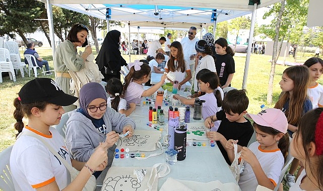 &Ccedil;evre Koruma Haftası&rsquo;nda K&uuml;&ccedil;&uuml;k&ccedil;ekmece&rsquo;de Kitap Takas Etkinliği D&uuml;zenlendi