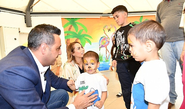 &Ccedil;iğli&rsquo;de Miniklere Bayram S&uuml;rprizi