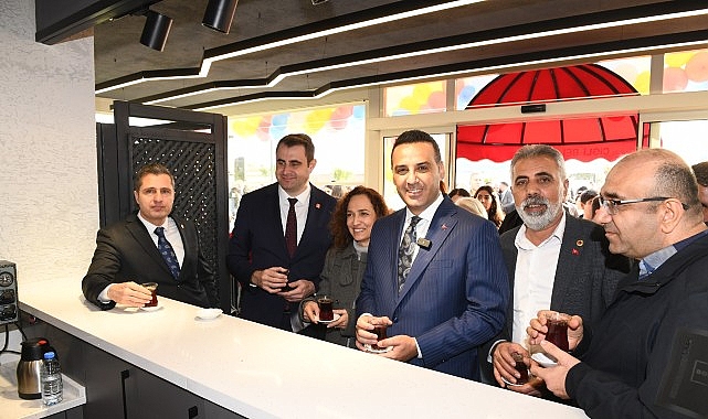 &Ccedil;iğli&rsquo;de Yeni Bir Yaşam Alanı: Uğur Mumcu Parkı A&ccedil;ıldı