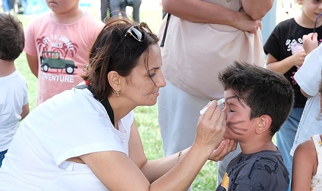 &ldquo;&Ccedil;ık Dışarıya Oynayalım&rdquo; etkinlikleri b&uuml;y&uuml;k ilgi g&ouml;r&uuml;yor;  Eğlencenin durağı bu kez Derince oldu