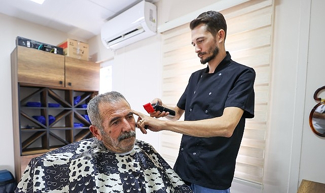 &Ccedil;ınarlar Buluşma Noktası, emeklilerin ikinci adresi oldu