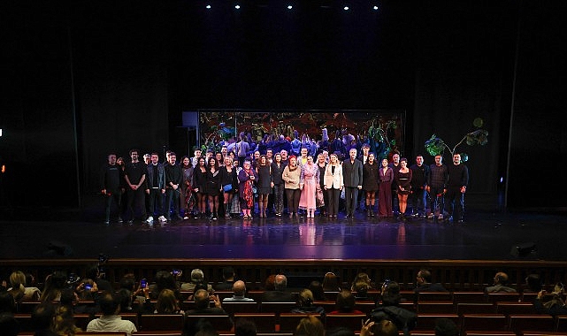 &ldquo;&Ccedil;irkin&rdquo; Galasında Bakırk&ouml;y Belediye Tiyatroları&rsquo;ndan Unutulmaz Gece