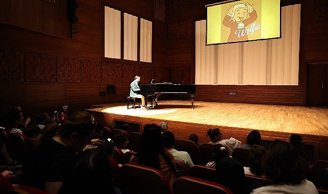 &Ccedil;ocuklar AASSM&rsquo;de &ldquo;Mozart&rdquo; ile tanıştı