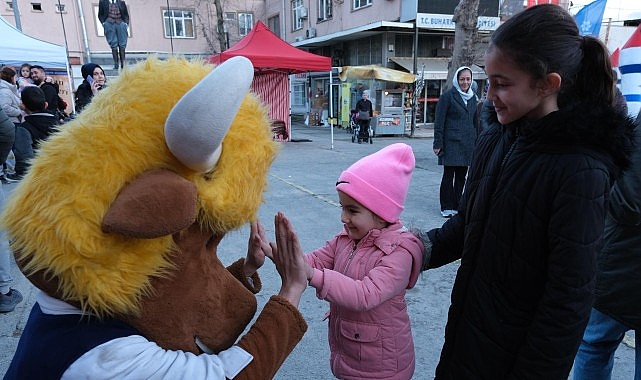 &Ccedil;ocuklar ve Ailelerinden Başkan &Ccedil;er&ccedil;ioğlu&rsquo;na Teşekk&uuml;r