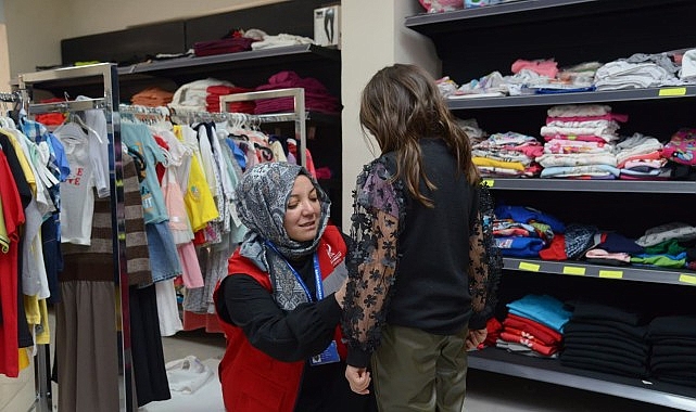 &Ccedil;ocuklara Bayram Sevinci