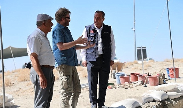 &Ccedil;umra&rsquo;dan D&uuml;nyaya A&ccedil;ılan Tarih Kapısı 'T&uuml;rkmenkarah&ouml;y&uuml;k'