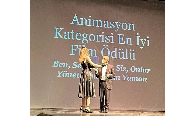 DE&Uuml;'l&uuml; Gen&ccedil; Y&ouml;netmenin Filmine 15 &Ouml;d&uuml;l