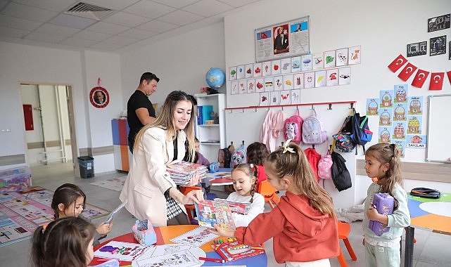 &ldquo;Didim&rsquo;in Renkleri&rdquo; Boyama Kitabı Minik &Ouml;ğrencilerle Buluştu