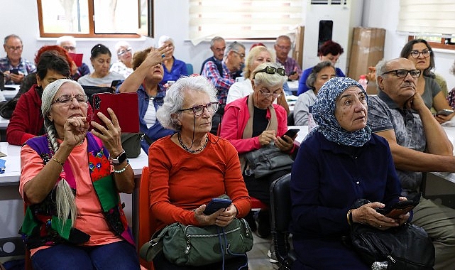 Dijital &ccedil;ağın kapıları yaş almış bireylere a&ccedil;ılıyor