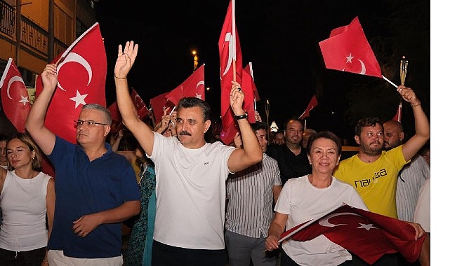 Dikili ve &Ccedil;andarlı&rsquo;da Kurtuluş Coşkusu