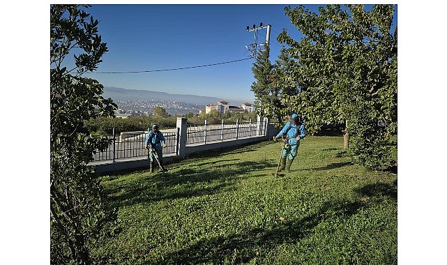 Dilovası Millet Bah&ccedil;esi dip k&ouml;şe temizleniyor
