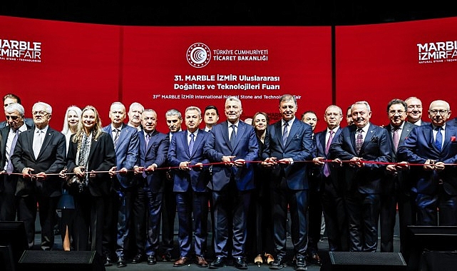 Doğal taşın kalbi İzmir&rsquo;de atıyor