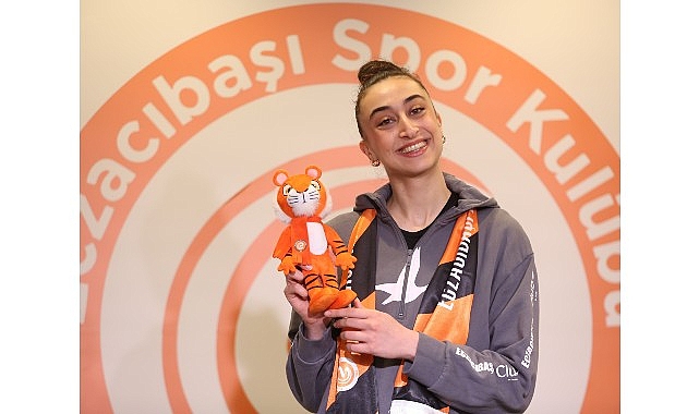 Eczacıbaşı Dynavit, Elif Şahin ile &ldquo;yola devam&rdquo; dedi
