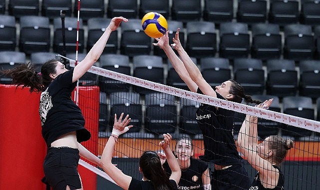 Eczacıbaşı Dynavit, yarı final ilk ma&ccedil;ına &ccedil;ıkıyor