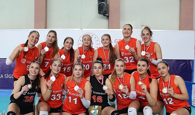 Eczacıbaşı Spor Kul&uuml;b&uuml; Altyapı Takımları 2024 &ndash; 2025 Sezonuna Damga Vurdu!
