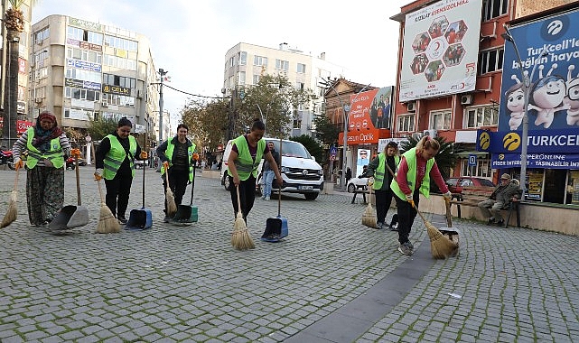 Edremit&rsquo;te temizlikte 7/24 kesintisiz hizmet