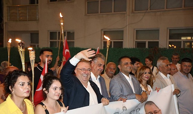 Edremit'te Zafer Bayramı coşkusu