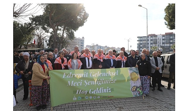 Edremit&rsquo;te zeytin, emek ve dayanışma MeciŞenliği&rsquo;nde buluştu