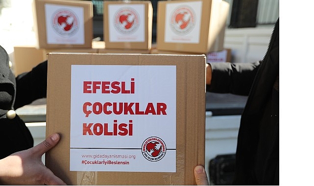Efes Sel&ccedil;uk&rsquo;ta Anne Adaylarına ve Bebeklerine Gıda Dayanışması Desteği