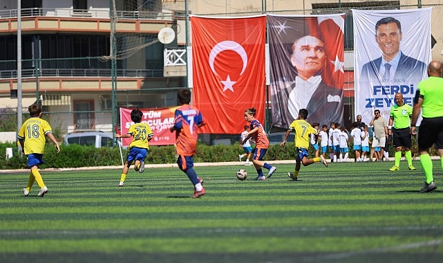Efes Sel&ccedil;uk&rsquo;ta Ferdi Zeyrek Futbol M&uuml;sabakaları Heyecanı