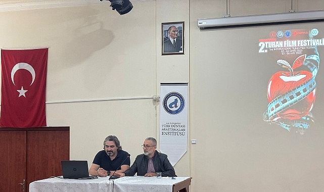 Ege &Uuml;niversitesi 2. Uluslararası Turan Film Festivalinde sahne gen&ccedil; y&ouml;netmenlerin