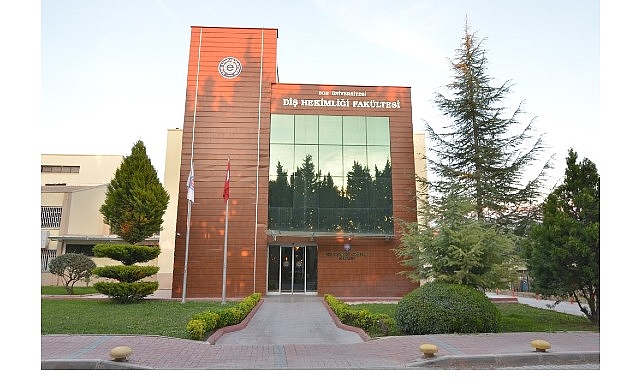 Ege &Uuml;niversitesi Diş Hekimliği Fak&uuml;ltesinde Yapay Zek&acirc; D&ouml;nemi