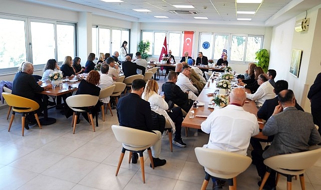 Ege &Uuml;niversitesi Tıp Fak&uuml;ltesi &Ccedil;ocuk Hastanesi yeni binası i&ccedil;in ilk adım atıldı