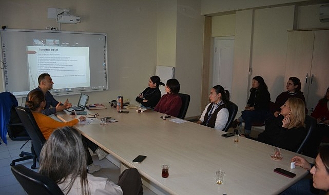 Ege &Uuml;niversitesinde &ldquo;Ergenlikte Madde Kullanımı&rdquo; Semineri
