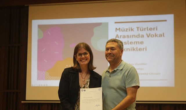 Ege &Uuml;niversitesinde &ldquo;Vokal S&uuml;sleme Teknikleri&rdquo; Workshopu