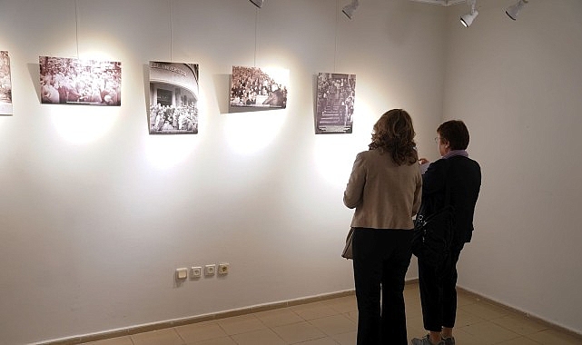Ege &Uuml;niversitesinin tarihi gelişimi fotoğraflarla anlatıldı
