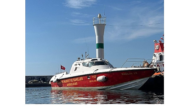 Ege&rsquo;de Yaralanan Gemiadamına T&uuml;rk Sağlık Ekiplerinden Denizden Tahliye Operasyonu