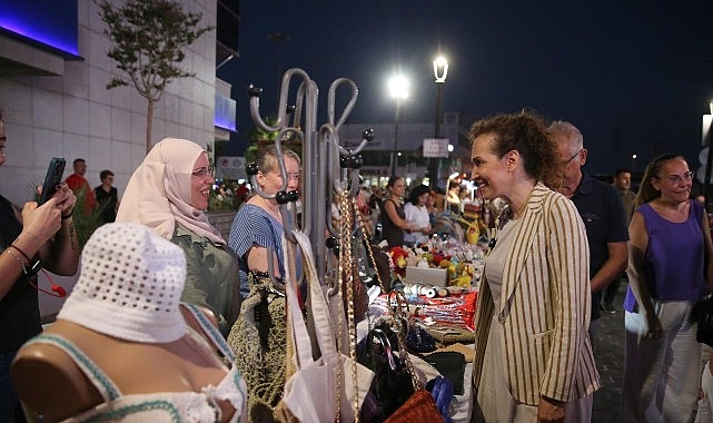 &ldquo;El Emeği Gece Pazarı&rdquo; kadınlara kazan&ccedil; kapısı oldu
