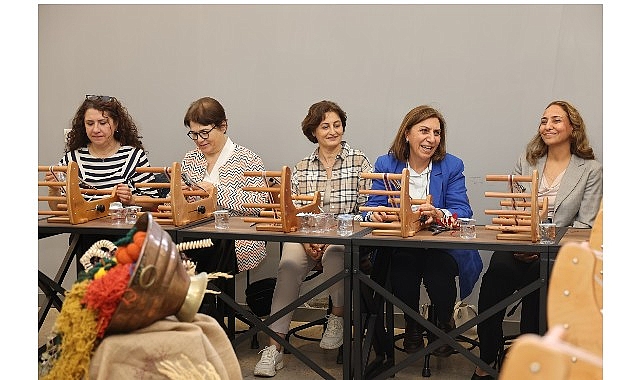 El emeği &uuml;r&uuml;nler, &Ouml;ğretmenler G&uuml;n&uuml;'nde hayat buldu