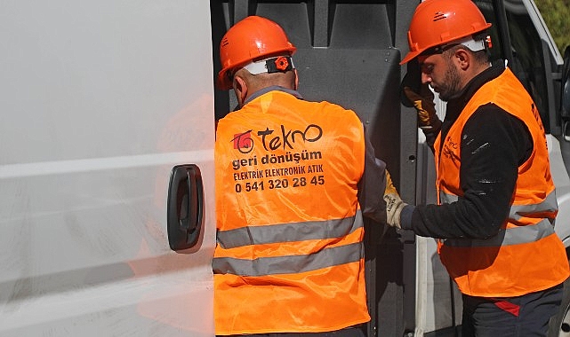 Elektronik Atıklar Geri D&ouml;n&uuml;ş&uuml;me Kazandırıldı