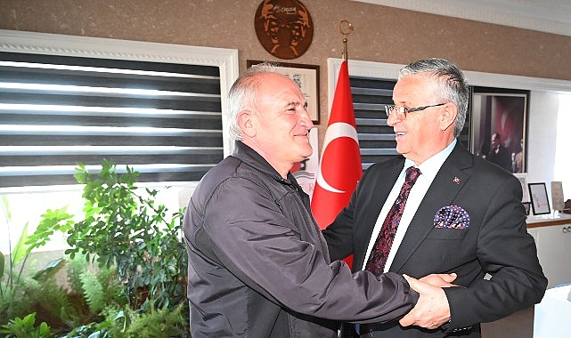 Emekli personelden Başkan Topaloğlu&rsquo;na veda ziyareti