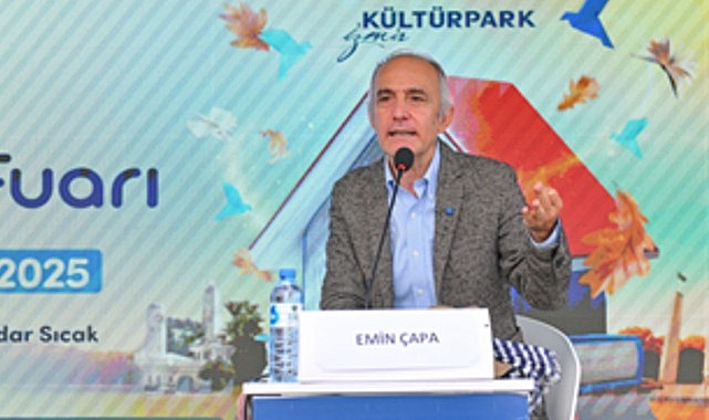 Emin &Ccedil;apa ve Sema Soykan İZKİTAP&rsquo;ta okuyucularla buluştu