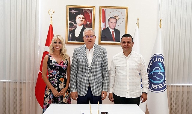 E&Uuml; Devlet T&uuml;rk Musikisi Konservatuvarı &ldquo;EKİN Dans Topluluğu&rdquo;ndan bilim ve sanatı buluşturan proje