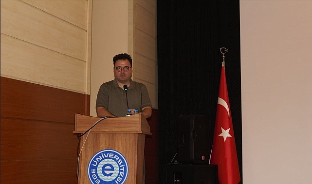E&Uuml; İletişim Fak&uuml;ltesi Reklamcılık B&ouml;l&uuml;m&uuml; &ouml;ğrencilerinin &lsquo;Bitirme Projeleri&rsquo; g&ouml;r&uuml;c&uuml;ye &ccedil;ıktı