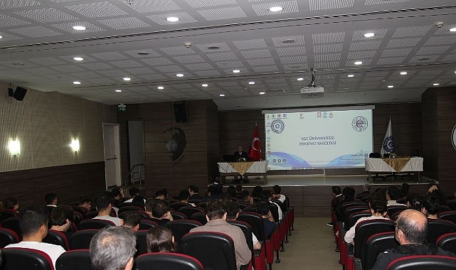 E&Uuml;&rsquo;de &ldquo;Atat&uuml;rk&rsquo;&uuml;n Barış Politikası&rdquo; konuşuldu