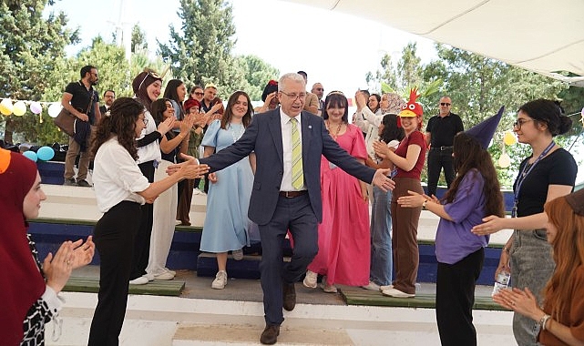 E&Uuml;&rsquo;de &lsquo;Masallarla Bilim Şenliği&rsquo;nde miniklere ilkyardım eğitimi verildi