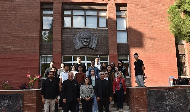 E&Uuml;&rsquo;de &ldquo;T&uuml;rk D&uuml;nyasının D&uuml;n&uuml;, Bug&uuml;n&uuml; ve Geleceği&rdquo; semineri d&uuml;zenlendi