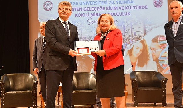 E&Uuml;&rsquo;n&uuml;n duayen hocaları &uuml;niversitenin tarihini anlattı
