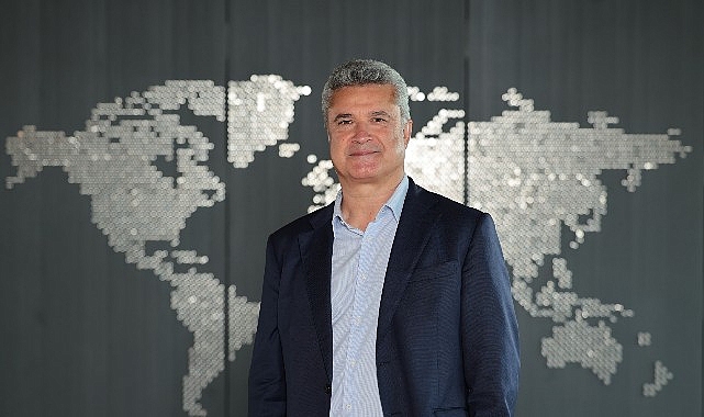 EY, 2025 k&uuml;resel gelirini 53,2 milyar dolar olarak a&ccedil;ıkladı