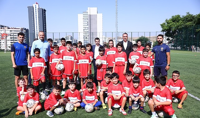 Futbol Yaz Spor Okulu&rsquo;nda İlk Antrenman Heyecanı