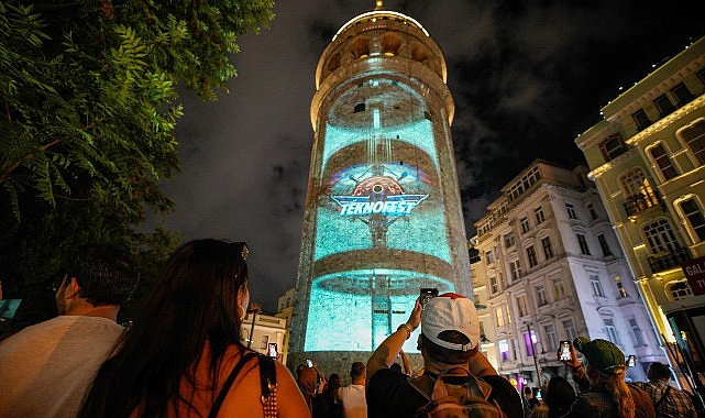 Galata Kulesi TEKNOFEST&rsquo;in Işığıyla Parladı
